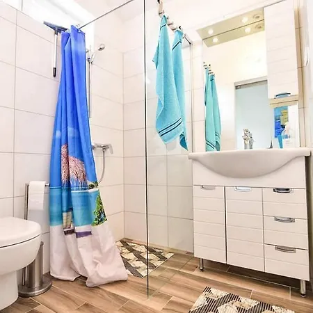 Dili Apartmán *